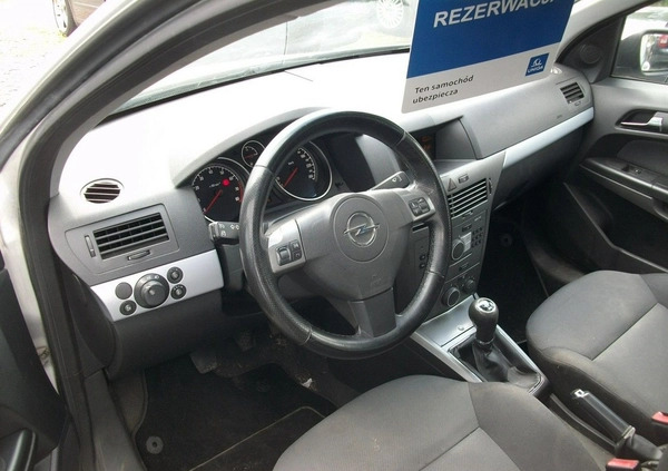 Opel Astra cena 4990 przebieg: 276000, rok produkcji 2006 z Katowice małe 16